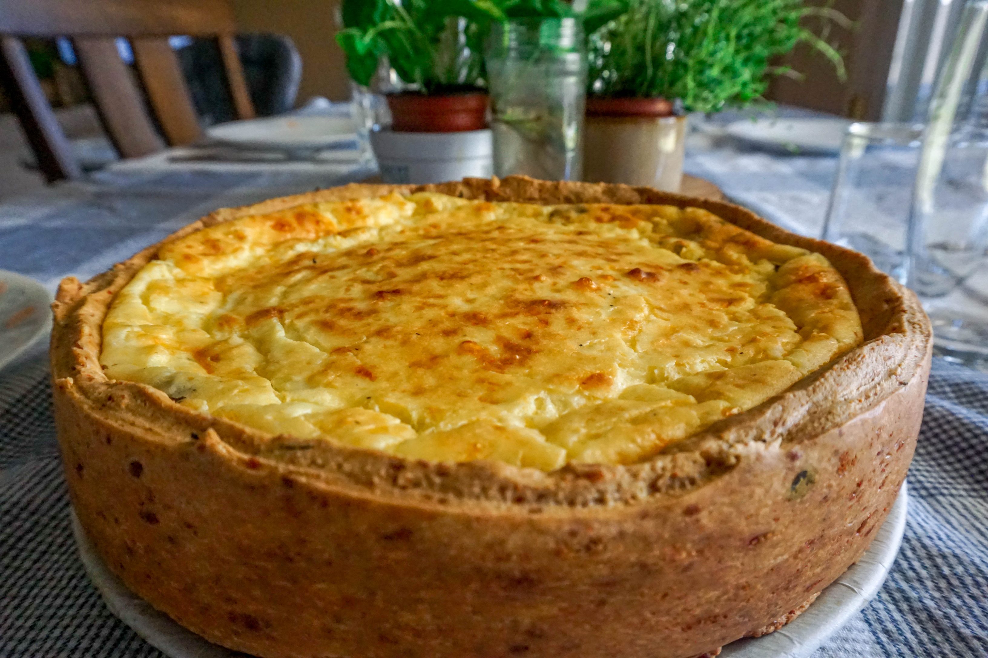 Rich Cheese Quiche Recipe