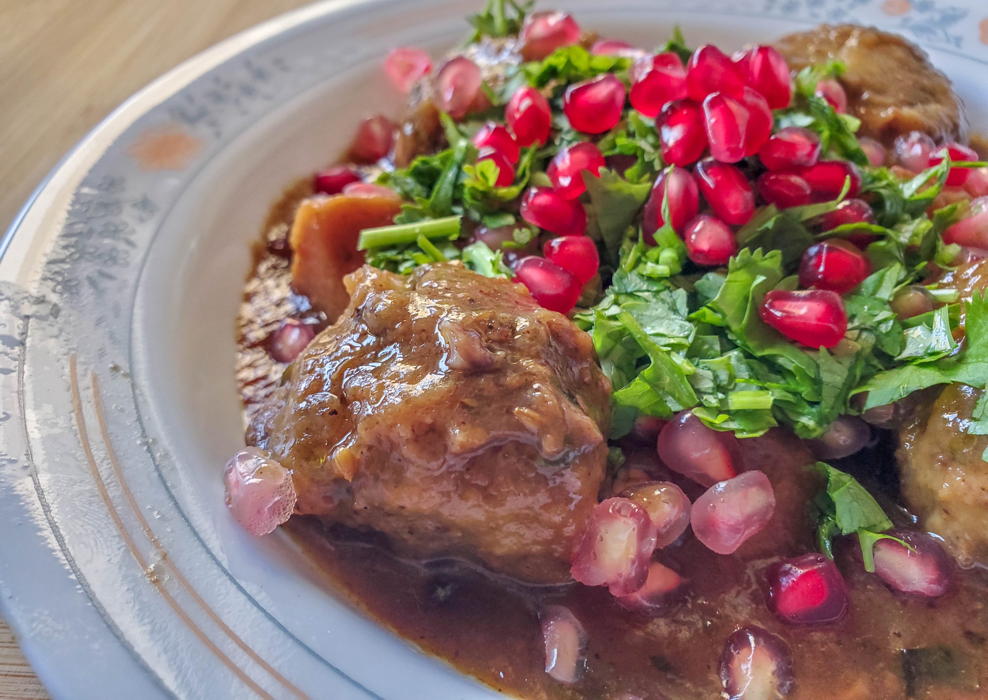 Mediterranean Meatballs In Pomegranates Sauce Recipe